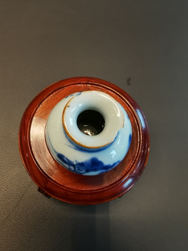 古玩陶瓷雍正一把抓青花山水人物紋蘋(píng)果尊拍賣(mài),當(dāng)前價(jià)格980元