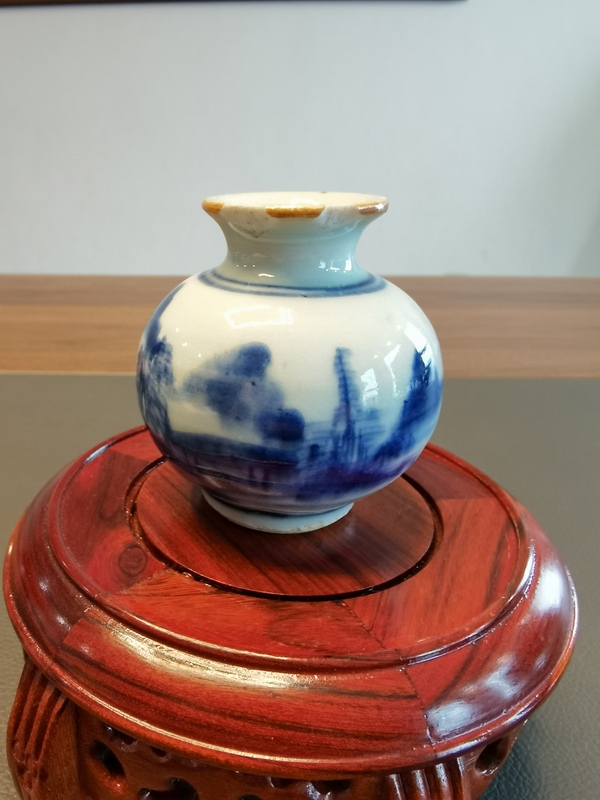 古玩陶瓷雍正一把抓青花山水人物紋蘋(píng)果尊拍賣(mài),當(dāng)前價(jià)格980元