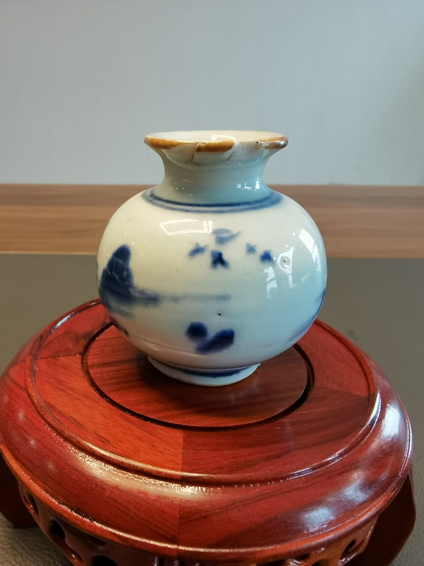 古玩陶瓷雍正一把抓青花山水人物紋蘋(píng)果尊拍賣(mài),當(dāng)前價(jià)格980元