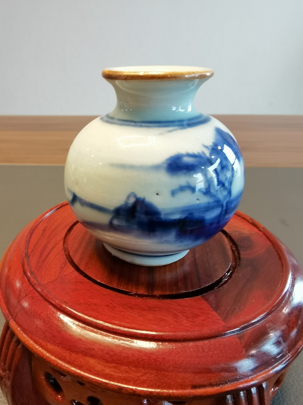 古玩陶瓷雍正一把抓青花山水人物紋蘋(píng)果尊拍賣(mài),當(dāng)前價(jià)格980元