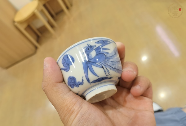 古玩陶瓷青花鸞鳳和鳴紋杯真品鑒賞圖