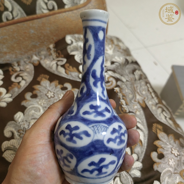 古玩陶瓷青花云龍紋長(zhǎng)頸瓶真品鑒賞圖