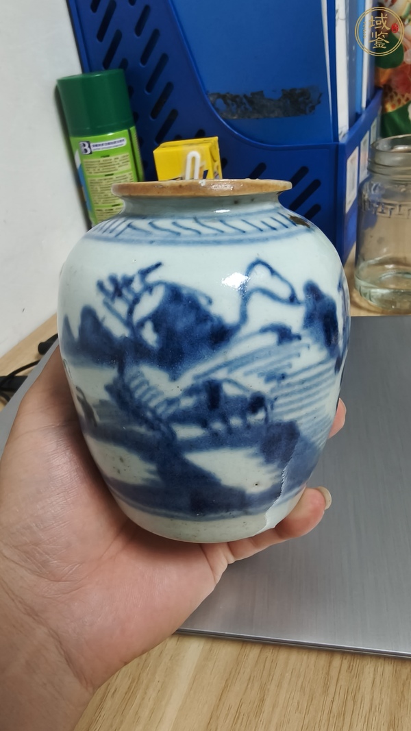 古玩陶瓷山水紋青花罐真品鑒賞圖