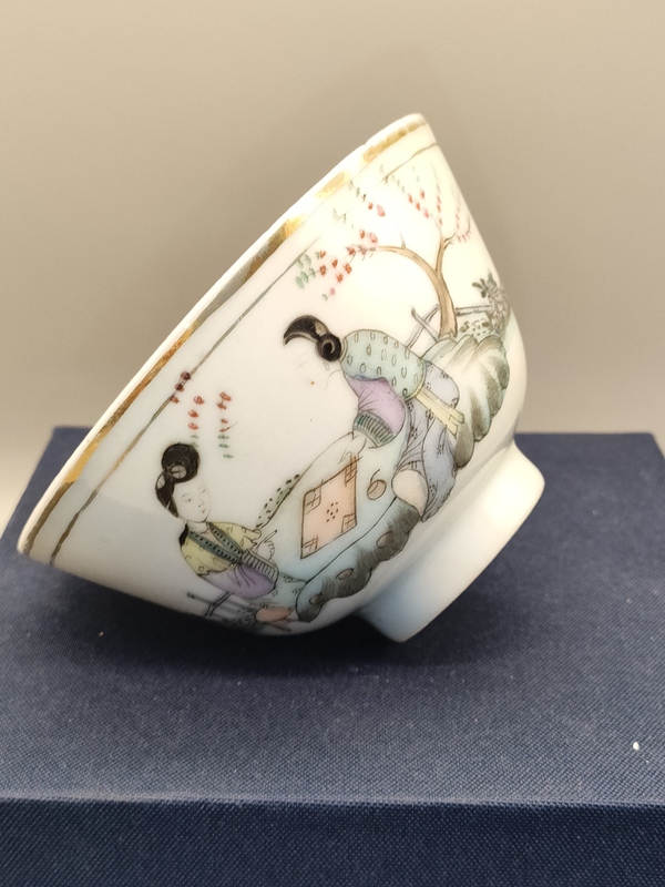 古玩陶瓷民國,美品名家粉彩仕女人物圖茶碗拍賣,當前價格1200元