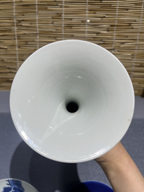 古玩陶瓷青花釉里紅花卉紋花觚拍賣,當前價格5500元