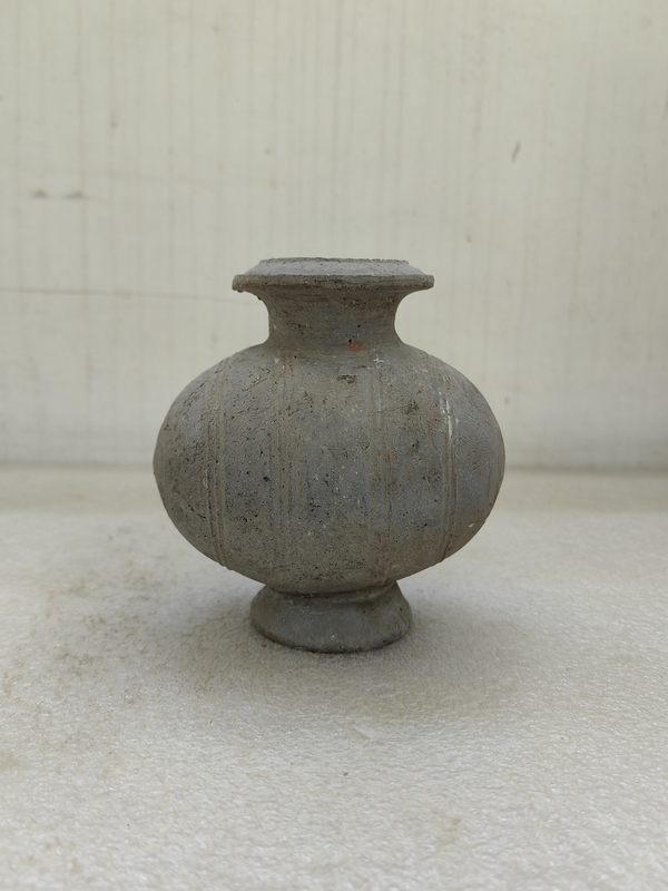 古玩陶瓷灰陶繭形壺拍賣,當前價格678元