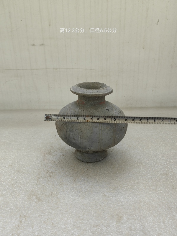 古玩陶瓷灰陶繭形壺拍賣,當前價格678元