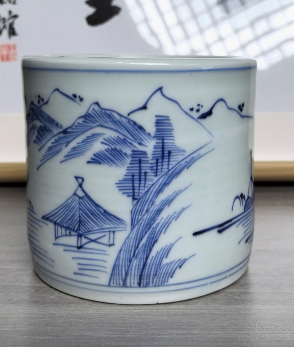 古玩陶瓷清嘉慶 青花淡描山水人物紋筆筒拍賣,當前價格980元