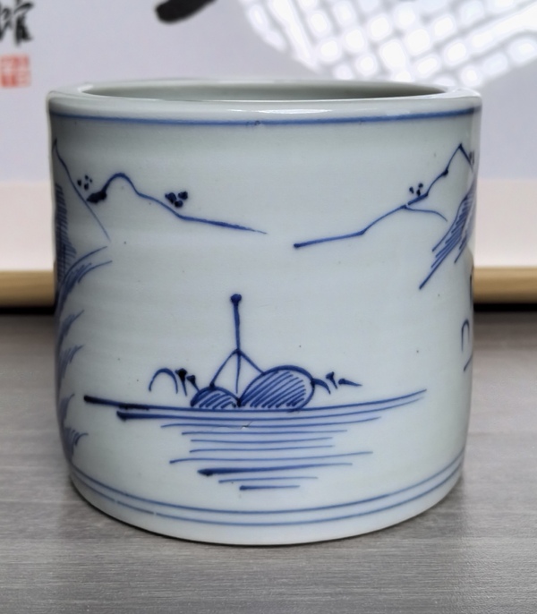 古玩陶瓷清嘉慶 青花淡描山水人物紋筆筒拍賣,當前價格980元