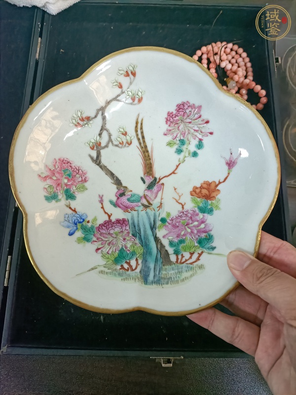 古玩陶瓷花鳥紋粉彩盤真品鑒賞圖