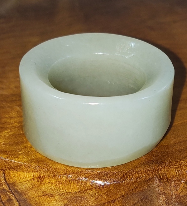 古玩玉器和田玉雕“扳指”拍賣,當(dāng)前價(jià)格618元