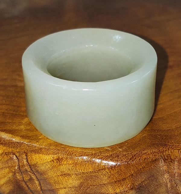 古玩玉器和田玉雕“扳指”拍賣,當(dāng)前價(jià)格618元
