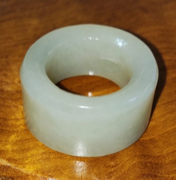 古玩玉器和田玉雕“扳指”拍賣,當(dāng)前價(jià)格618元