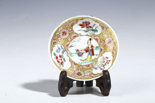古玩陶瓷清雍正·金地粉彩開(kāi)窗仕女花卉紋杯碟一套拍賣(mài),當(dāng)前價(jià)格3500元