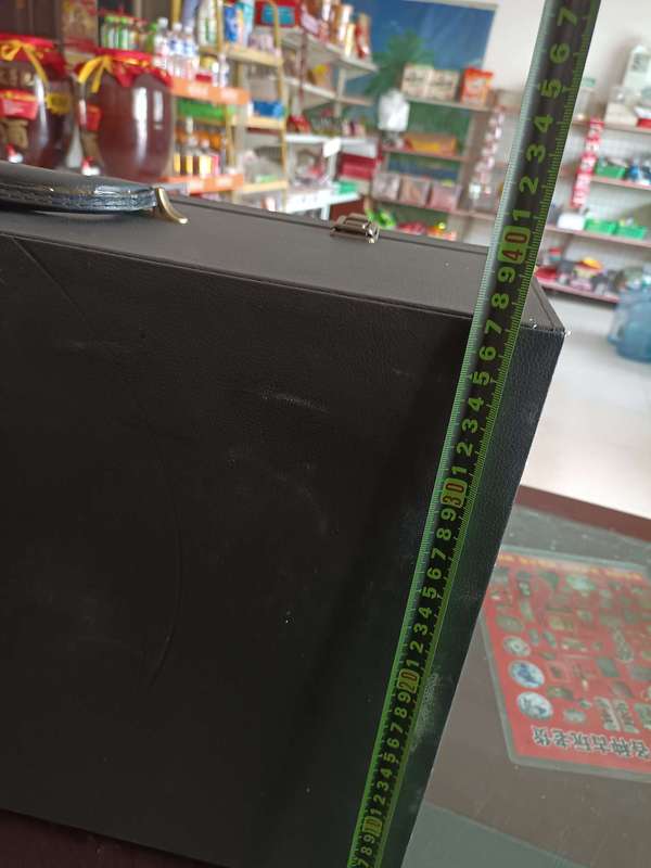 古玩陶瓷現代工藝品洋彩軋道龍鳳八吉祥紋象耳瓶拍賣,當前價格58888元