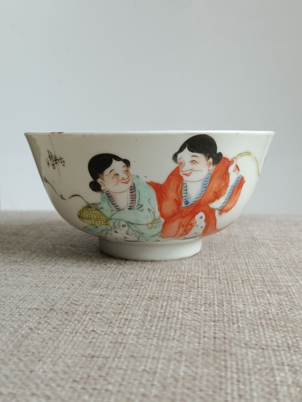 古玩陶瓷粉彩和合二仙人物紋碗拍賣,當前價格199元