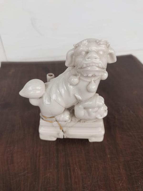 古玩陶瓷德化白瓷獅子香插擺件拍賣,當前價格3600元