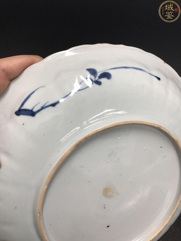 古玩陶瓷康熙·多寶花木蘭故事紋青花盤拍賣,當前價格15000元