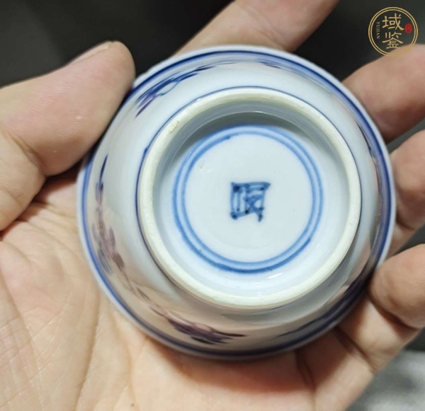 古玩瓷器青花杯真品鉴赏图