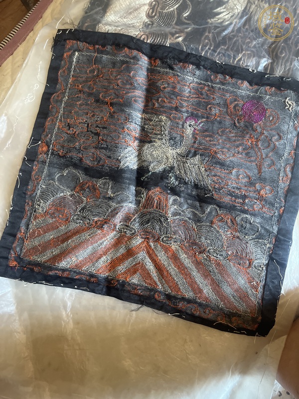 古玩雜項(xiàng)清代刺繡補(bǔ)子真品鑒賞圖