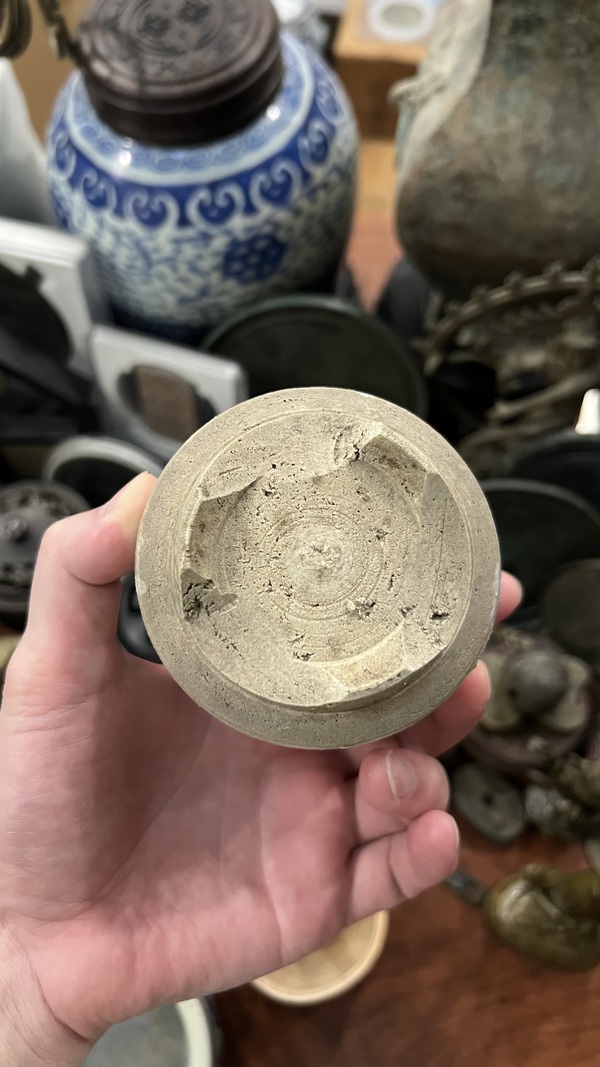 古玩陶瓷明末海波紋白釉香爐拍賣,當(dāng)前價格999元