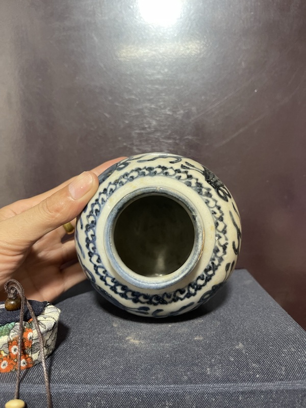 古玩陶瓷明青花八寶紋蓋罐拍賣,當前價格8500元