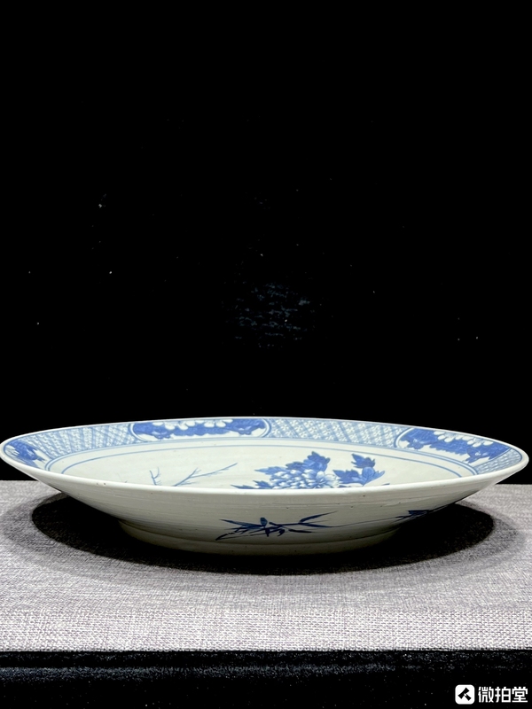 古玩陶瓷清晚·青花蝶戀花紋大盤拍賣,當前價格5800元