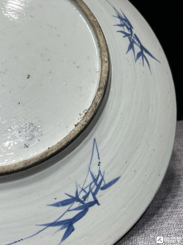 古玩陶瓷清晚·青花蝶戀花紋大盤拍賣,當前價格5800元