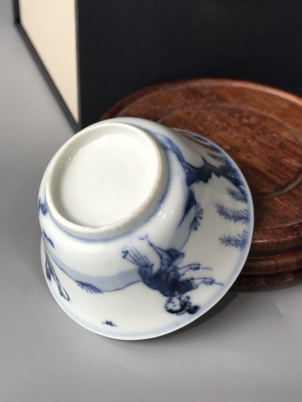 古玩陶瓷(精品品茗杯)清康熙·暗春宮-青花人物品茗杯拍賣,當前價格1764元