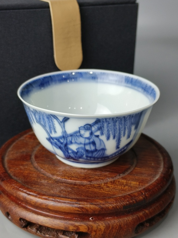 古玩陶瓷(精品品茗杯)清康熙·青花西廂記張生跳墻紋-品茗杯拍賣,當前價格1962元