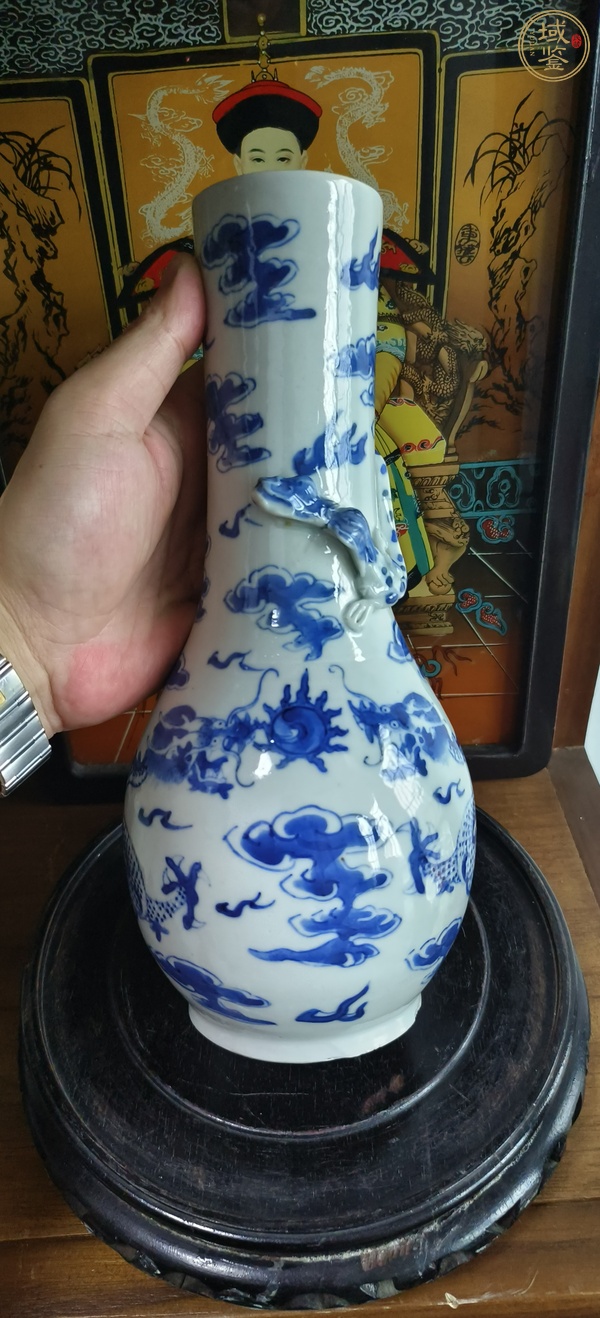 古玩陶瓷青花趕珠龍紋膽式瓶真品鑒賞圖