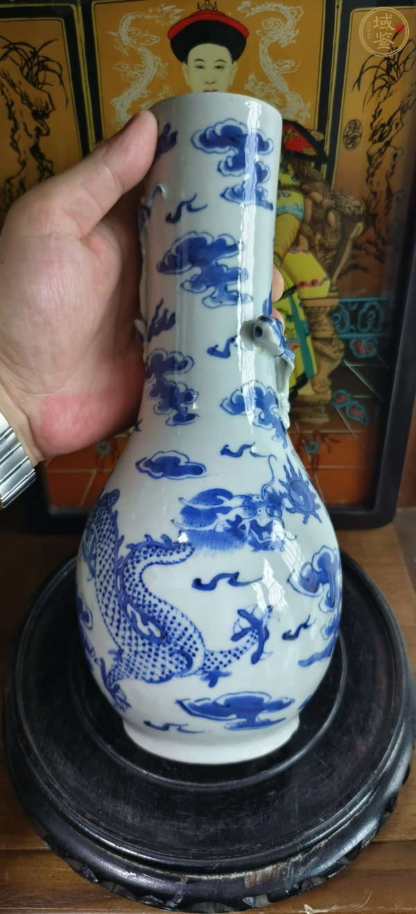 古玩陶瓷青花趕珠龍紋膽式瓶真品鑒賞圖