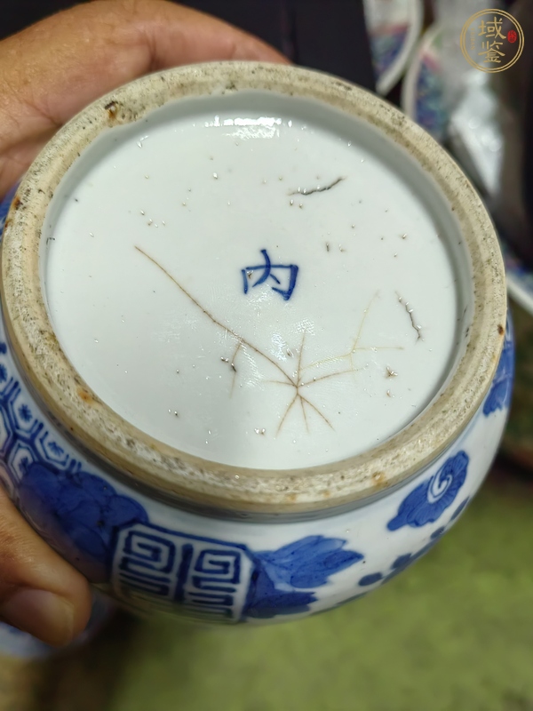 古玩陶瓷青花福壽花卉紋蓋罐真品鑒賞圖