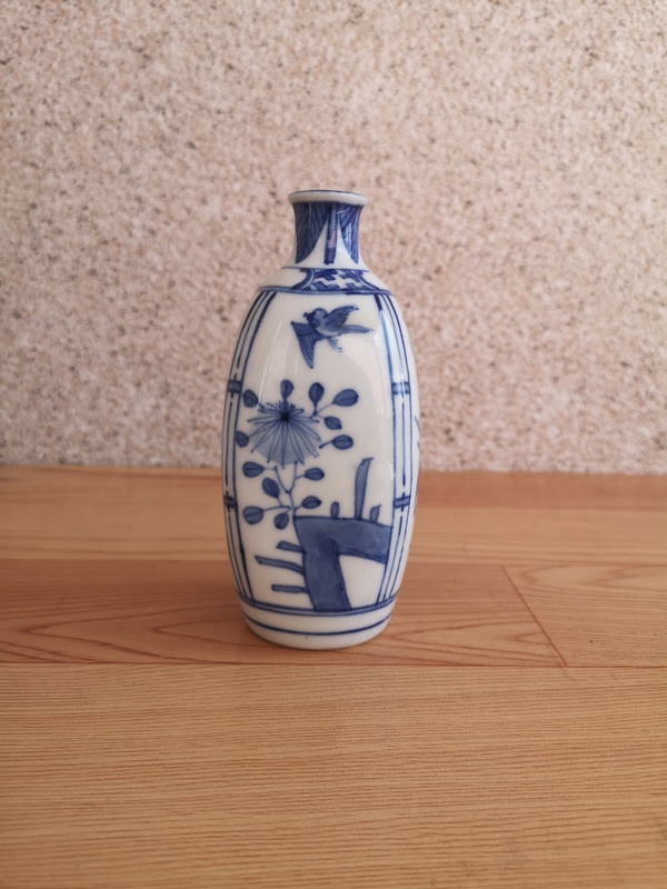 古玩陶瓷花鳥紋青花瓶拍賣,當前價格180元