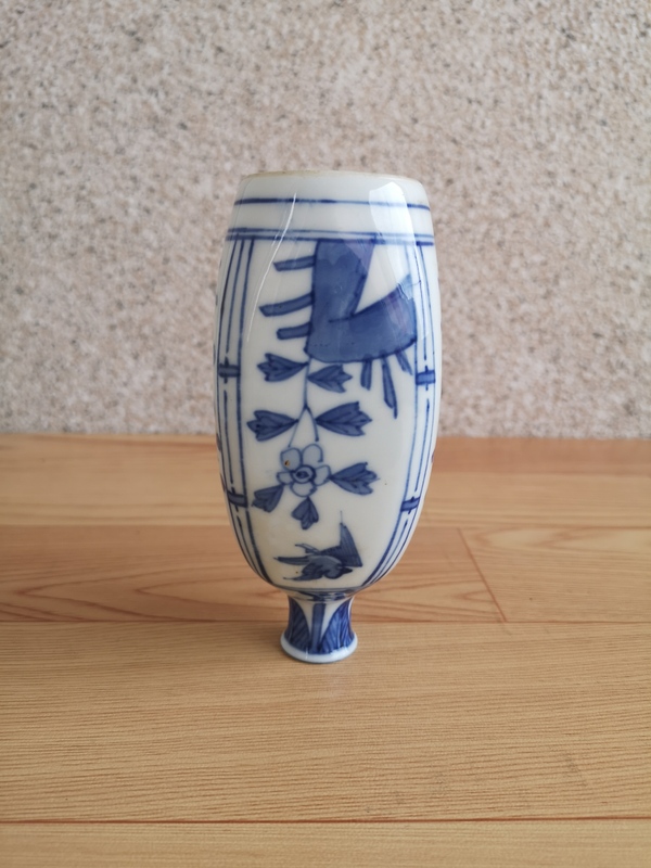 古玩陶瓷花鳥紋青花瓶拍賣,當前價格180元