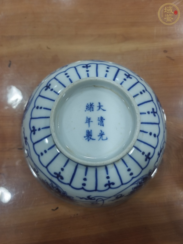 古玩陶瓷青花纏枝花卉紋墩式碗真品鑒賞圖