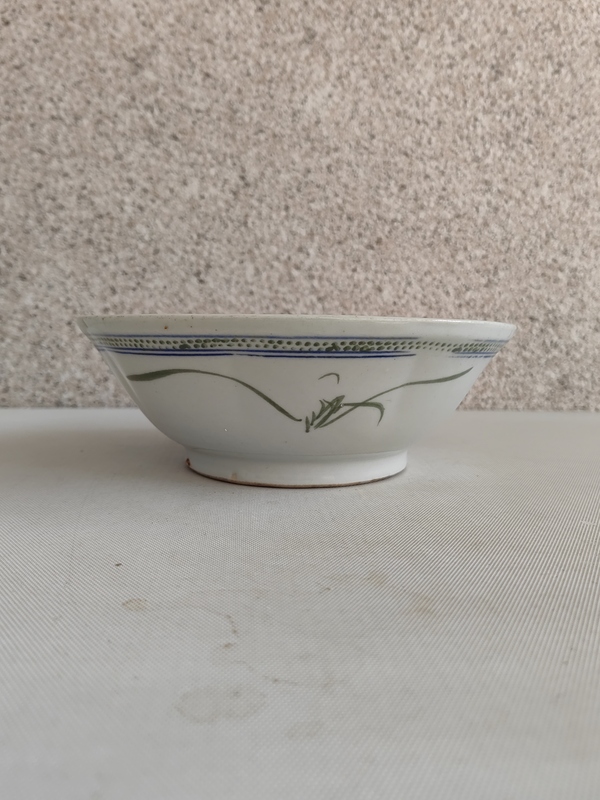 古玩陶瓷粉彩花卉紋碗拍賣,當(dāng)前價格220元