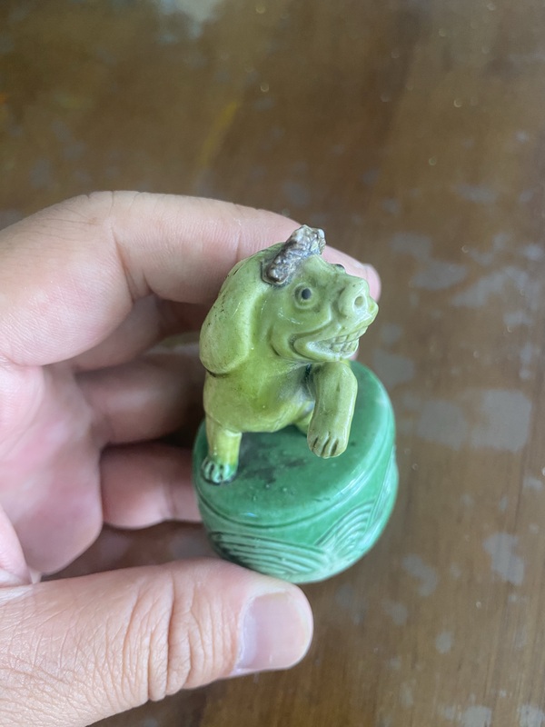 古玩陶瓷民國素三彩 小怪獸 海動物塑像 朱桂發造拍賣,當前價格1200元