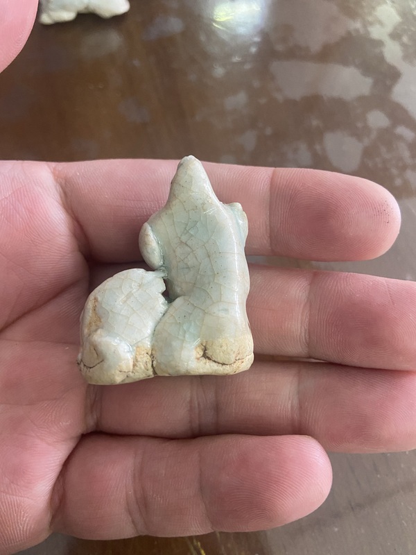 古玩陶瓷宋代湖田窯 點彩 影青小狗拍賣,當前價格3600元