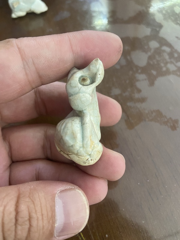 古玩陶瓷宋代湖田窯 點彩 影青小狗拍賣,當前價格3600元