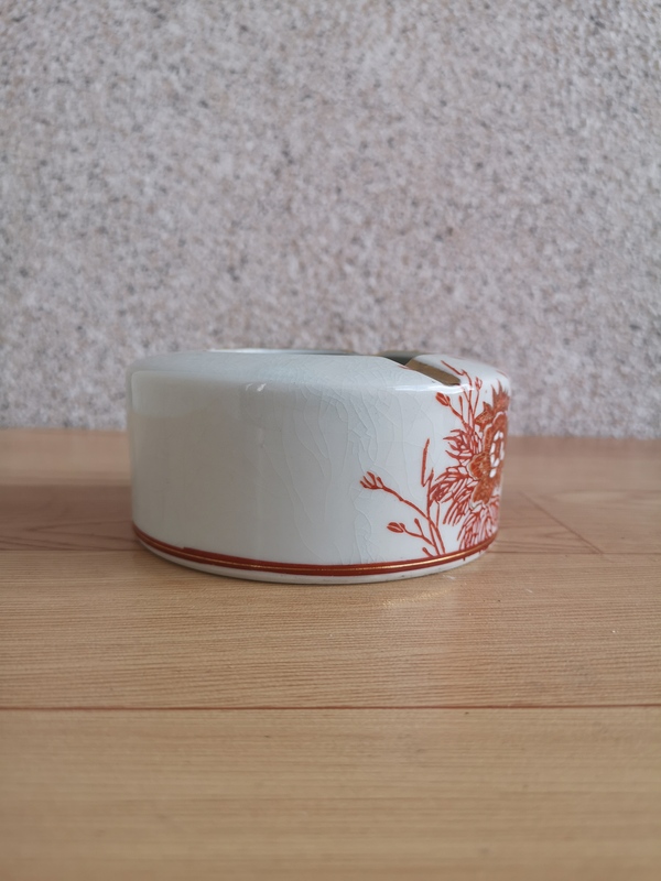 古玩陶瓷煙灰缸拍賣,當前價格220元