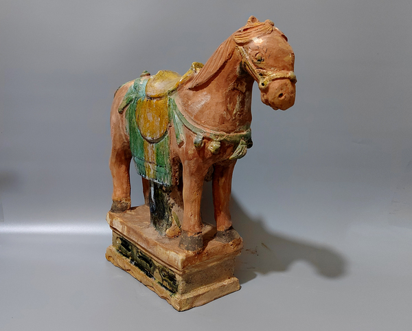古玩陶瓷【館藏級(jí)】明代三彩陶馬俑塑像拍賣,當(dāng)前價(jià)格6888元