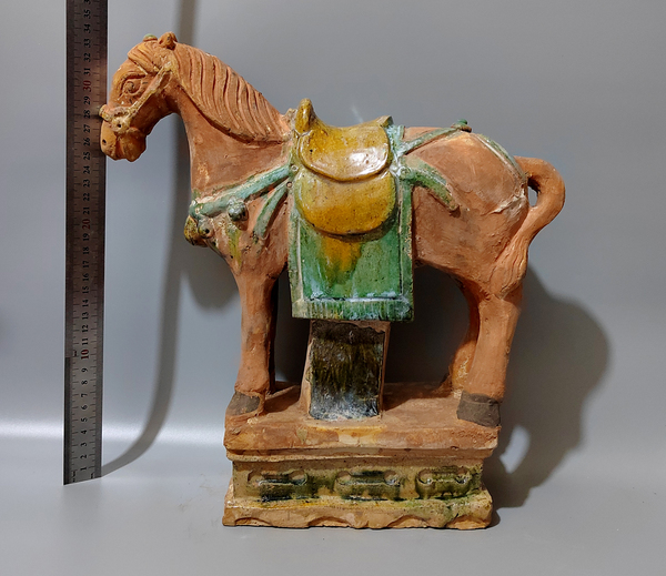 古玩陶瓷【館藏級(jí)】明代三彩陶馬俑塑像拍賣,當(dāng)前價(jià)格6888元