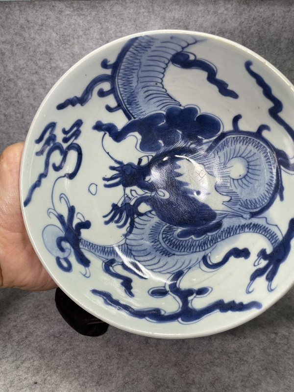 古玩陶瓷雍正青花過墻龍紋碗拍賣,當前價格3990元
