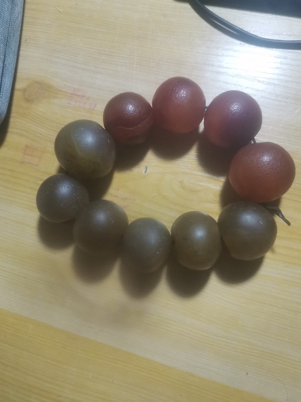 古玩玉器瑪瑙手串拍賣,當前價格200元