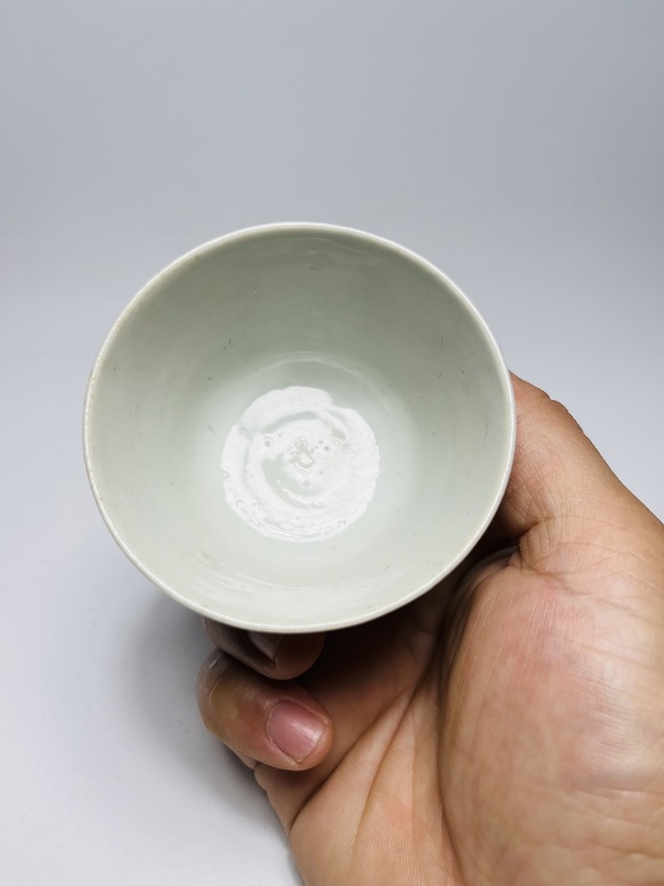 古玩陶瓷青花團鶴紋壓手杯拍賣,當前價格0元