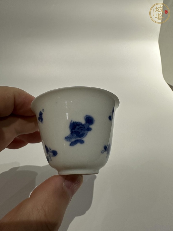 古玩陶瓷晚清青花杯真品鑒賞圖