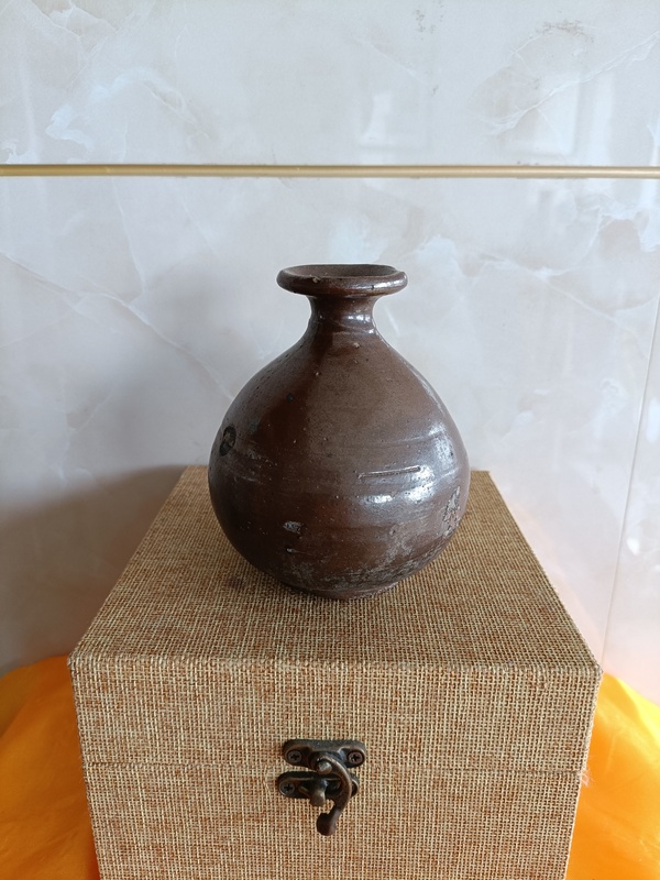 古玩陶瓷明末紫金釉玉壺春瓶拍賣,當前價格298元