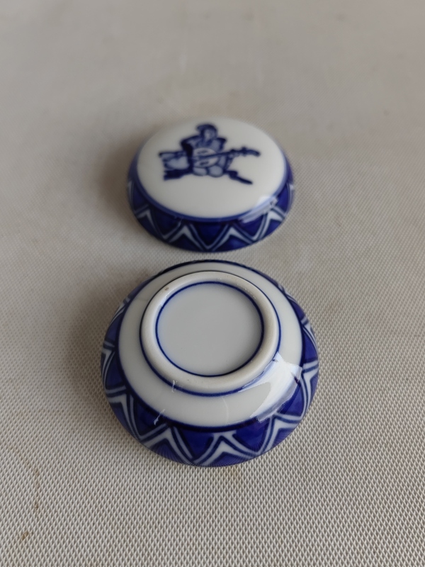 古玩陶瓷青花粉盒拍賣,當前價格220元