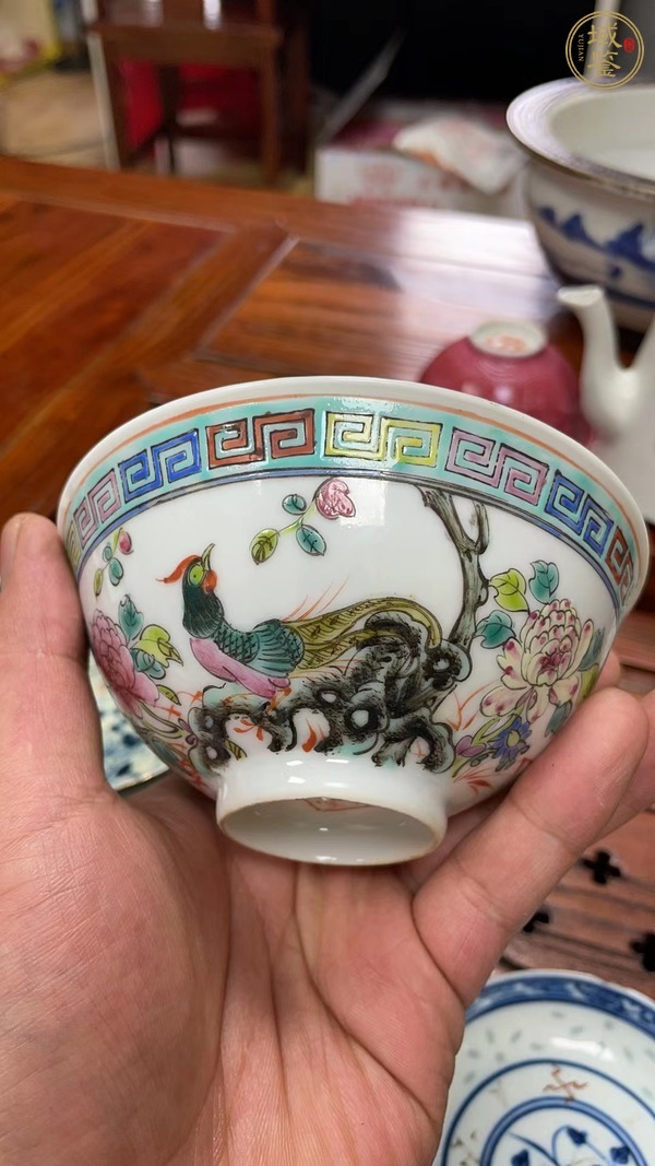 古玩陶瓷花鳥紋粉彩小碗真品鑒賞圖